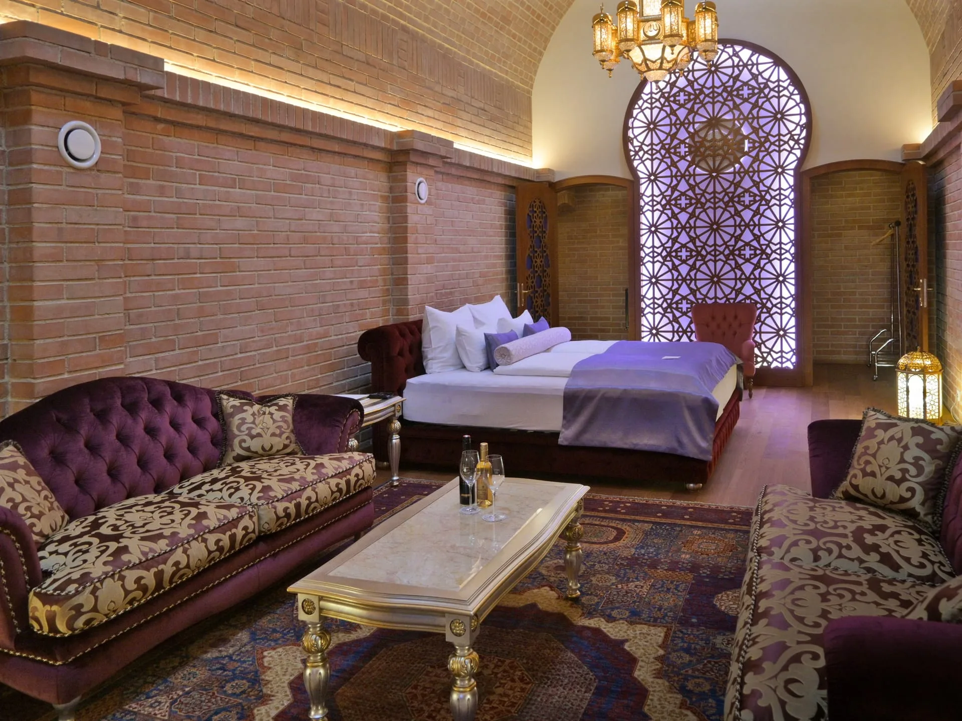 Suite Arabishe — Detail