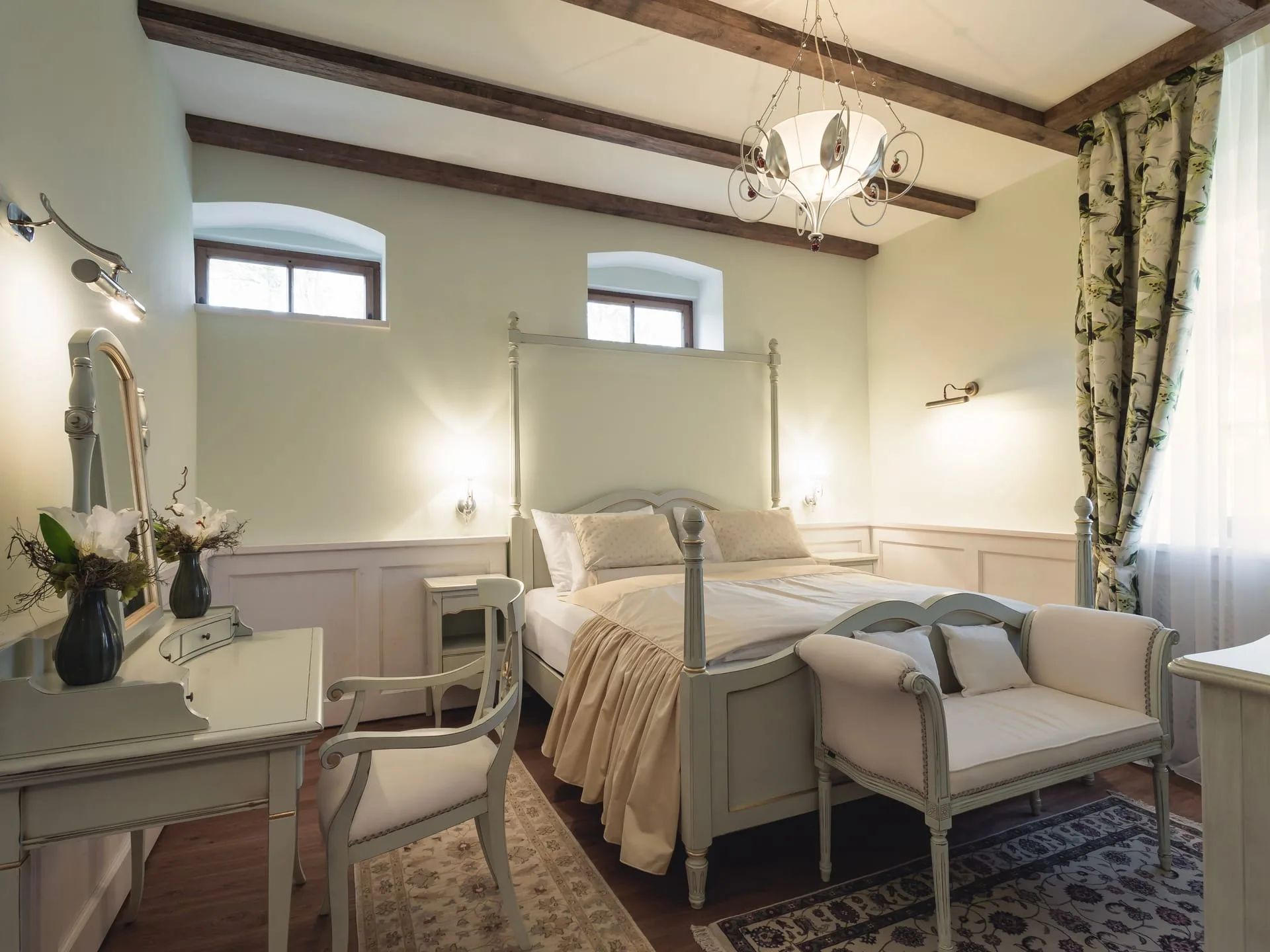 Suite Lilie — Schloss Thalheim