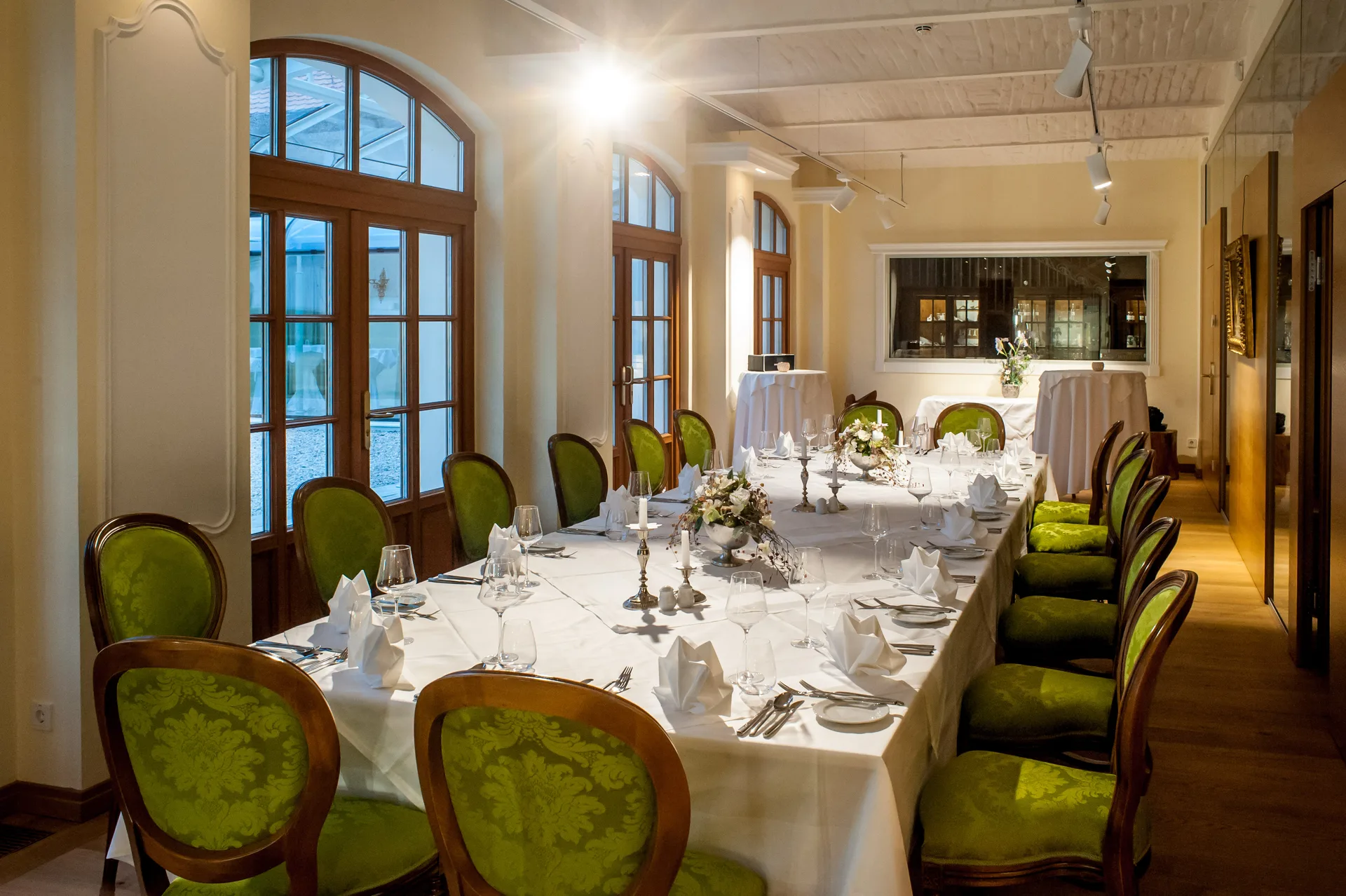 Salon Edelstein Innenraum — Schloss Thalheim